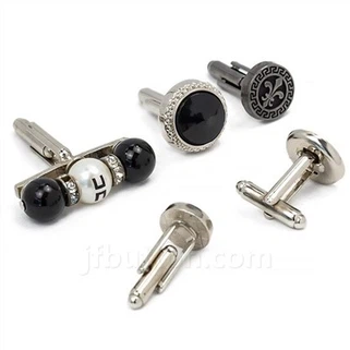 Tuxedo bouton ak manchèt